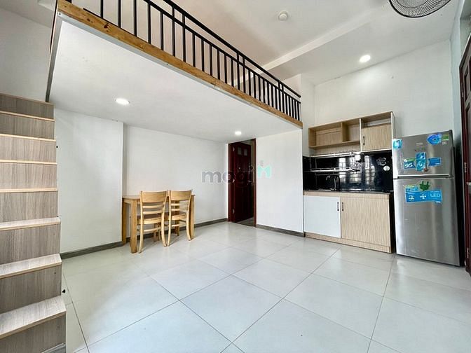 Hình ảnh Duplex cửa sổ lớn ngay coopmart Âu Cơ