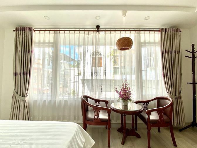 Hình ảnh Cho thuê CĂN HỘ DỊCH VỤ MỚI, đủ nội thất ngay trung tâm SG