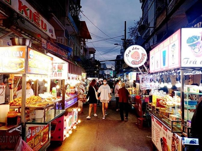 Hình ảnh Cho thuê nhà kinh doanh ngay chợ Hồ Thị Kỷ Q10
