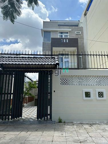 Hình ảnh Bán biệt thự view sông Quận 2, Hầm trệt 2L 5pn 💥 Giá TLcc