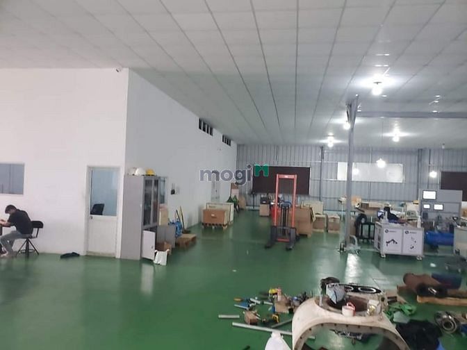 Hình ảnh Cho thuê 1200m2 kho Lê Văn Chí,Linh Trung,Thủ Đức