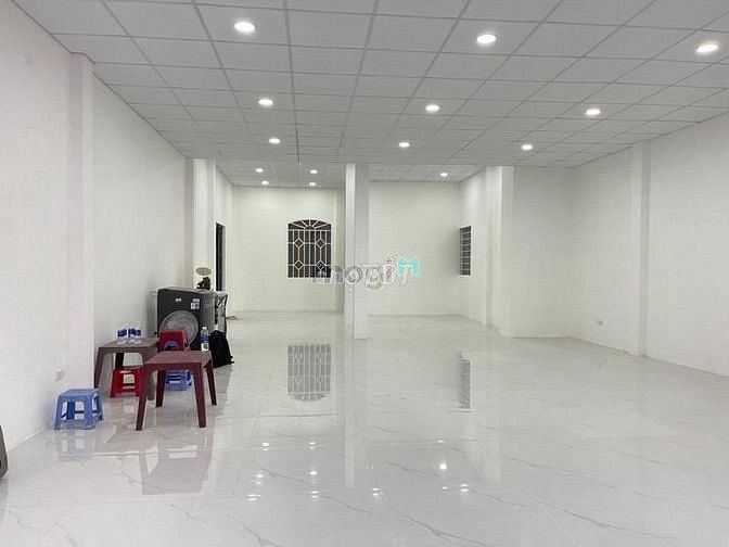 Hình ảnh Cho Thuê Nhà MT Võ Văn Tần Q3_ NGANG 6m
