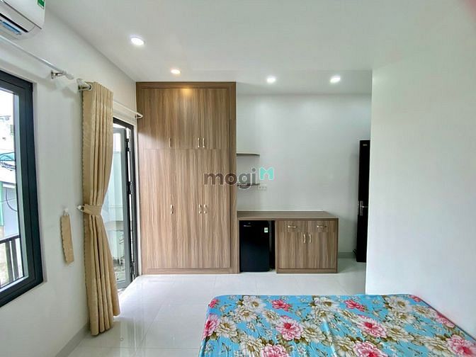 Hình ảnh BAN CÔNG FULL NỘI THẤT - ngay Đầm Sen