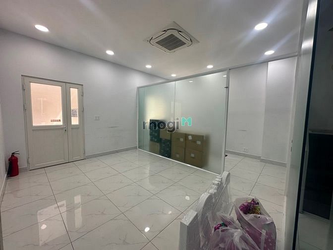Hình ảnh Cho thuê sàn văn phòng sala tầng trệt giá chỉ 34 triệu/ tháng