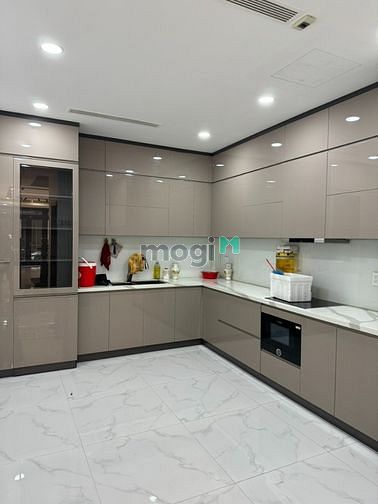 Hình ảnh Cho Thuê MT Đặng Trần Côn Q1_ Nhà Mới