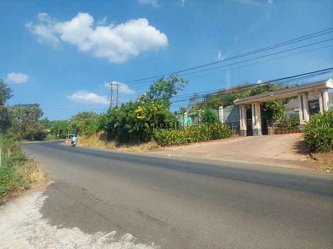 Hình ảnh Ngay QL14 bán MT 11X41m=629m2, t,cư thị xã ngay KCN giá 360tr