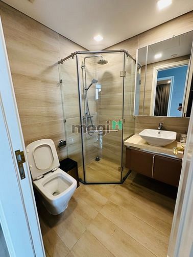 Hình ảnh Cho Thuê Căn Hộ Vinhomes Golden River, 121m2, View Xinh Đẹp Cả 4 Buổi