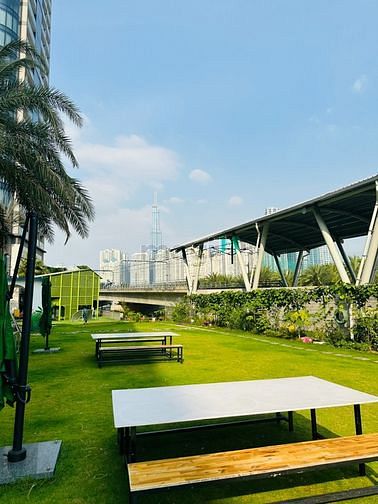Hình ảnh Cho Thuê Căn Hộ Vinhomes Golden River, 121m2, View Xinh Đẹp Cả 4 Buổi
