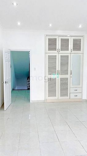 Hình ảnh Nhà đẹp Trung Tâm Tân Bình Giáp Phú Nhuận , Chỉ hơn 9 tỷ