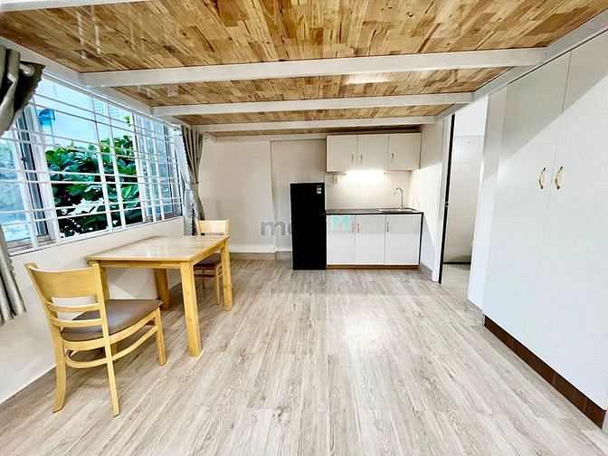 Hình ảnh Duplex cửa sổ giá rẻ gần đh văn lang