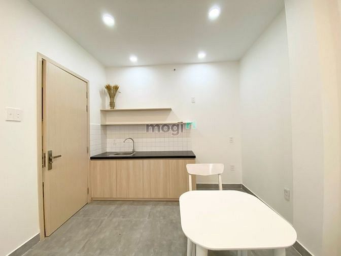 Hình ảnh Cho thuê căn 1 Phòng Ngủ Nguyễn Duy Trinh Bancol đón nắng sáng