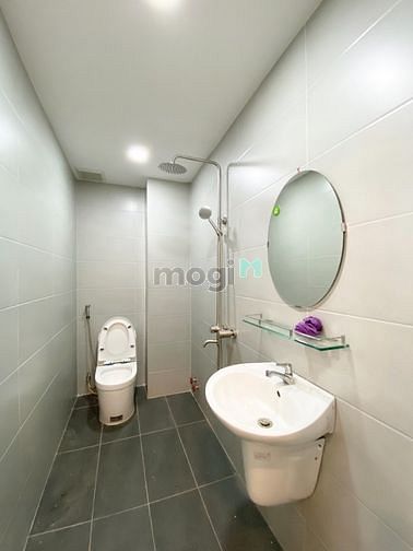 Hình ảnh Cho thuê căn 1 Phòng Ngủ Nguyễn Duy Trinh Bancol đón nắng sáng
