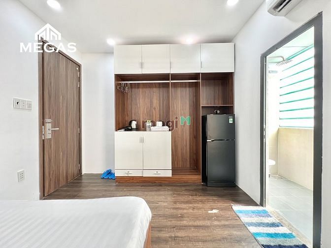 Hình ảnh Cho thuê phòng bancong, bếp riêng - rộng 30m2 - Trường Sa - Quận 3