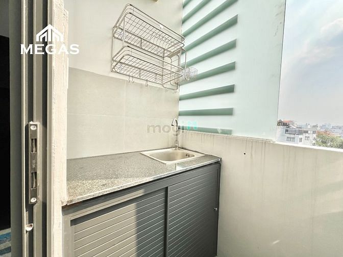 Hình ảnh Cho thuê phòng bancong, bếp riêng - rộng 30m2 - Trường Sa - Quận 3