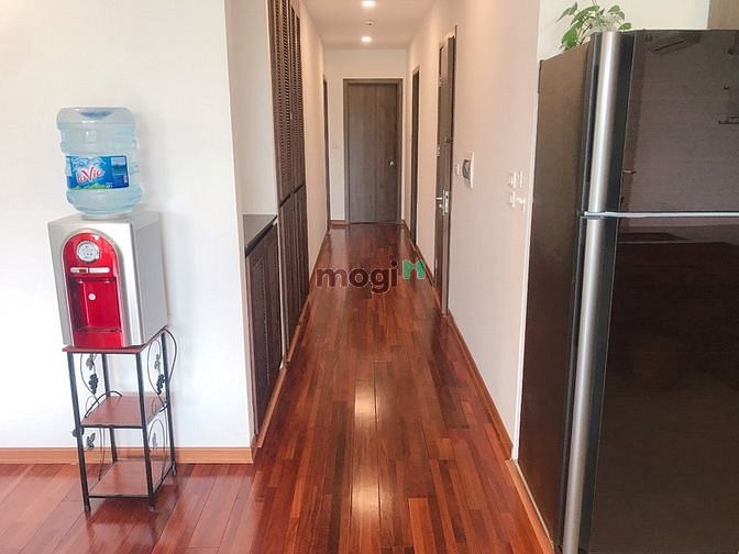 Hình ảnh Modern design apartment with front view to West Lake
