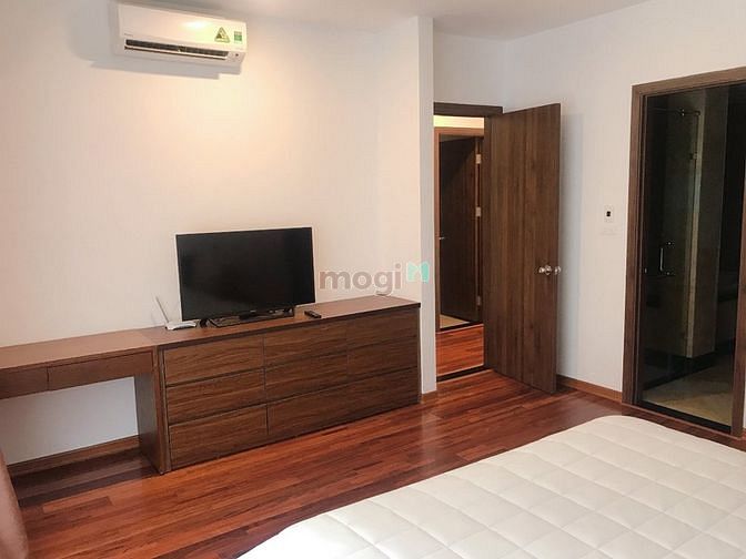 Hình ảnh Modern design apartment with front view to West Lake