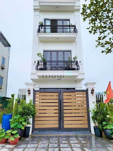 Hình ảnh Bán biệt thư compound DT200m2 ngay phố đi bộ Xuân Thủy chỉ 40 TỶ