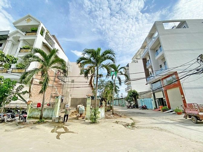 Hình ảnh Đất lô góc đuòng 12 m, Quận 7, vị trí đẹp. 10*20