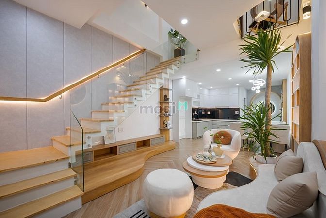 Hình ảnh Cho thuê nhà đẹp 4 phòng ngủ Trần Cao Vân