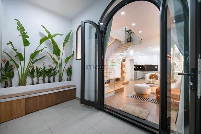 Hình ảnh Cho thuê nhà đẹp 4 phòng ngủ Trần Cao Vân