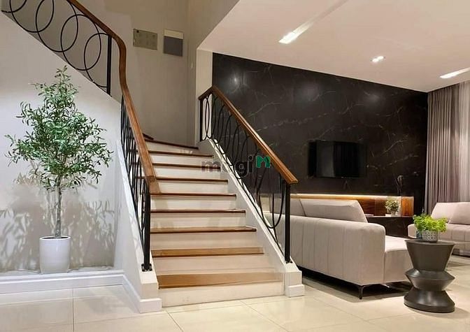 Hình ảnh Cho Thuê Biệt Thự Vinhomes Riverisde 4 Phòng Ngủ - 30 Triệu/Tháng