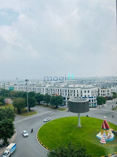 Hình ảnh Cho thuê căn hộ 2 Ngủ+1 2 WC ,đầy đủ nội thất