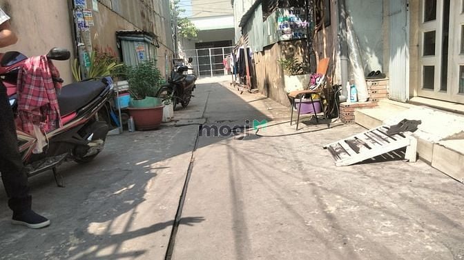 Hình ảnh Bán nhà Tây Lân gần chợ Mỹ Nga