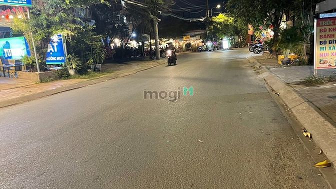 Hình ảnh 🌟 Bán nhà 200M2 - Ngang 7.9M - TP Thủ Đức - Làng Đh Quốc Gia
