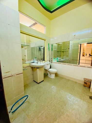 Hình ảnh Phòng rộng 35m2 có ban công đầy đủ nội thất