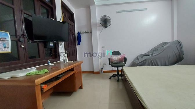 Hình ảnh Nhà đẹp dân xây Bồ Đề. Thang máy. Hơn 4 tỷ.
