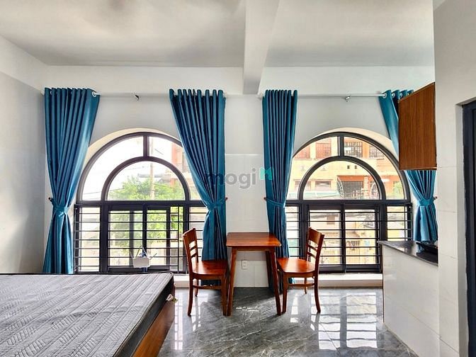 Hình ảnh CHDV dạng Duplex, Studio giáp sát Q4 , gần ĐH NTT