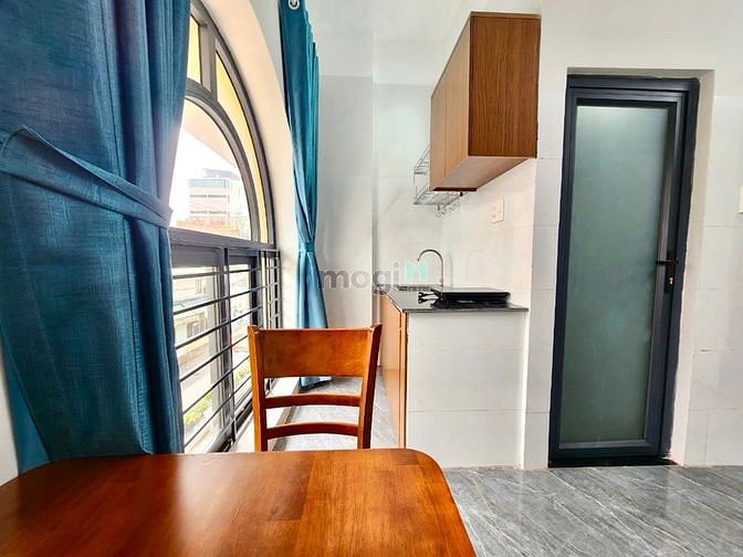 Hình ảnh CHDV dạng Duplex, Studio giáp sát Q4 , gần ĐH NTT