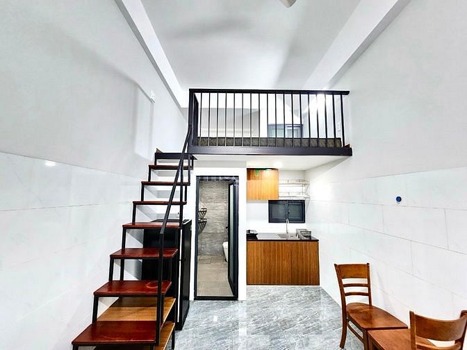 Hình ảnh CHDV dạng Duplex, Studio giáp sát Q4 , gần ĐH NTT