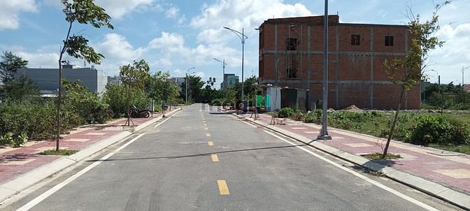 Hình ảnh Bán gấp trước tết lô đất TĐC Phan Đăng Lưu DT 100m2 chỉ 1ty68 TL