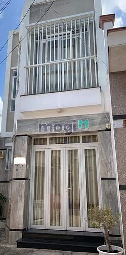 Hình ảnh Bán nhà 3 tầng 51.4m2 đã hoàn công, Hẻm lớn Hoàng Bật Đạt Tân Bình