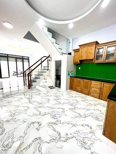 Hình ảnh Bán nhà 4 tầng mới, HXH 46.2m2 chỉ 5.x tỷ Hoàng Bật Đạt Tân Bình