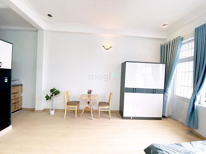 Hình ảnh Studio_Cửa sổ cực lớn_FULL NỘI THẤT_45m2_vòng xoay Điện Biên Phủ