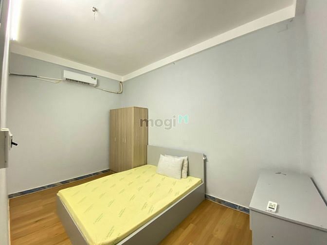 Hình ảnh 2pn cực rộng Nơ Trang Long 🎀 cửa sổ trời📌 phòng khách rộng