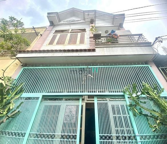 Hình ảnh Bán nhà 2 tầng 65m2 chỉ 5 tỷ còn TL , Hẻm 4m Cống Lở Tân Bình