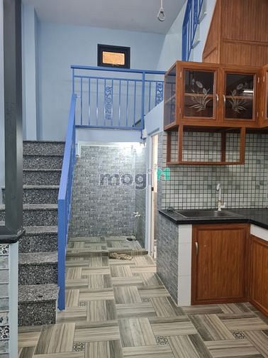 Hình ảnh HXT Thái Phiên P8 Q11 3.6mx14m có sân để xe