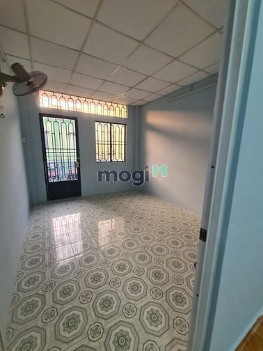 Hình ảnh HXT Thái Phiên P8 Q11 3.6mx14m có sân để xe