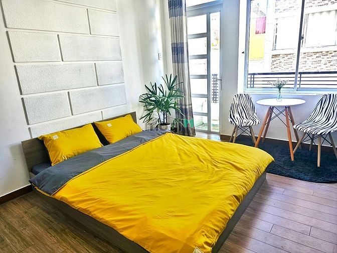 Hình ảnh Cho Thuê Căn Hộ Dịch Vụ Mới 100% - Ban Công, Cửa sổ - Sân bay