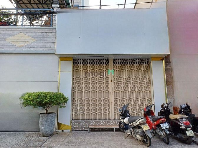 Hình ảnh Mặt Tiền / Xóm Chiếu - Ngang : 4.6m x Dài 21m