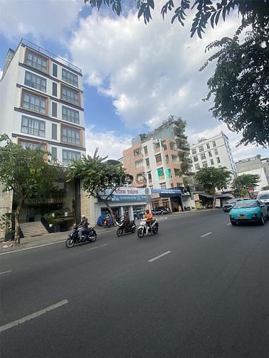 Hình ảnh Bán mặt tiền 155 bạch đằng 2, phường 2 tân bình (8*21) gần sân bay tsn