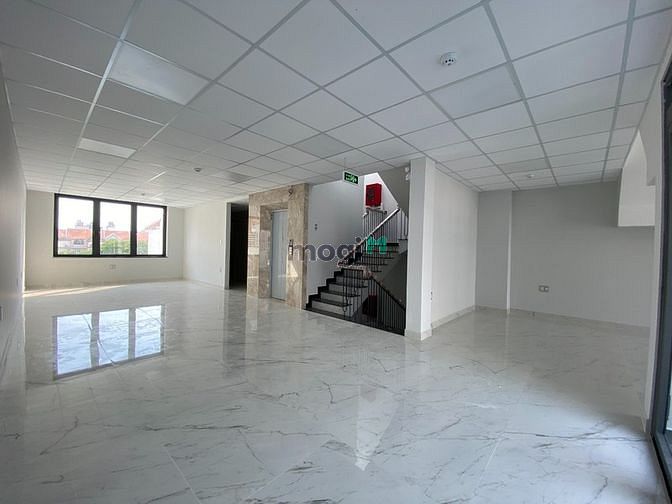 Hình ảnh Mặt Tiền - HimLam - Ngang : 7.5m / tầng suốt /có thang máy - PCCC