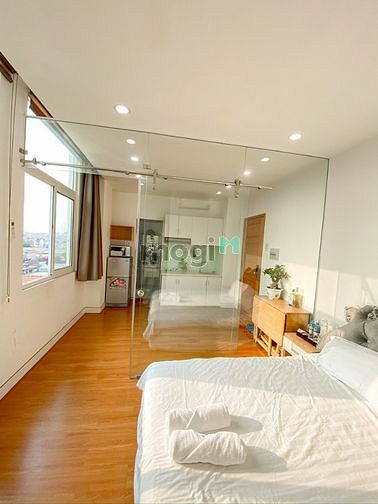 Hình ảnh 1PN Tách Bếp CS To Quận 10 Gần Viettel Tower , Công Trường Dân Chủ