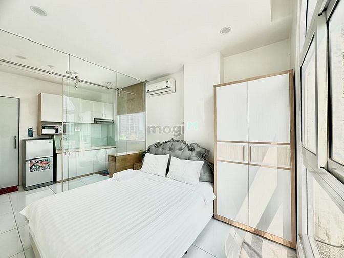 Hình ảnh 1PN Tách Bếp CS To Quận 10 Gần Viettel Tower , Công Trường Dân Chủ