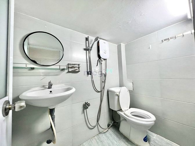 Hình ảnh Cho thuê duplex diện tích lớn full nội thất Nguyễn Thiện Thuật Quận 3