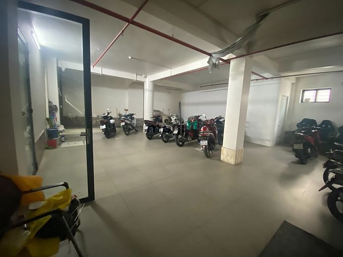 Hình ảnh Tòa Nhà - Bến Vân Đồn / 1.320m² Sử Dụng ( Thang máy + PCCC đầy đủ )