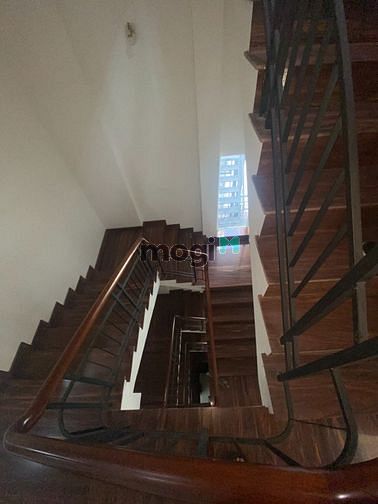Hình ảnh Tòa Nhà - Bến Vân Đồn / 1.320m² Sử Dụng ( Thang máy + PCCC đầy đủ )